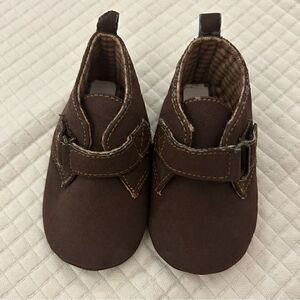 gap infant 6-12 month baby brown boots pull on Velcro close sueded feel EUC